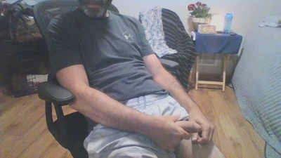 HungDad8x4 from United States