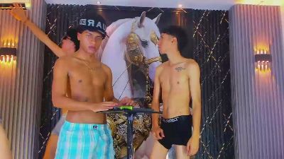 IAANDALTON_ from Colombia