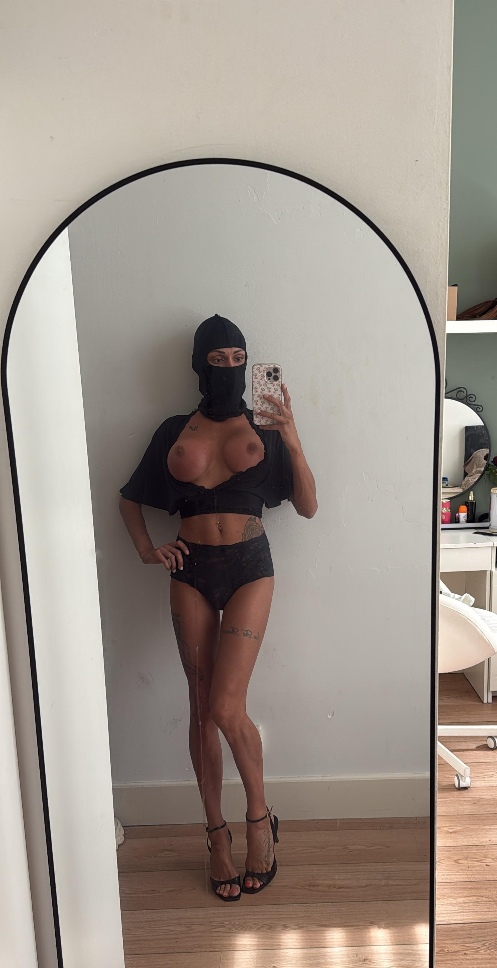 IvonBella from Netherlands