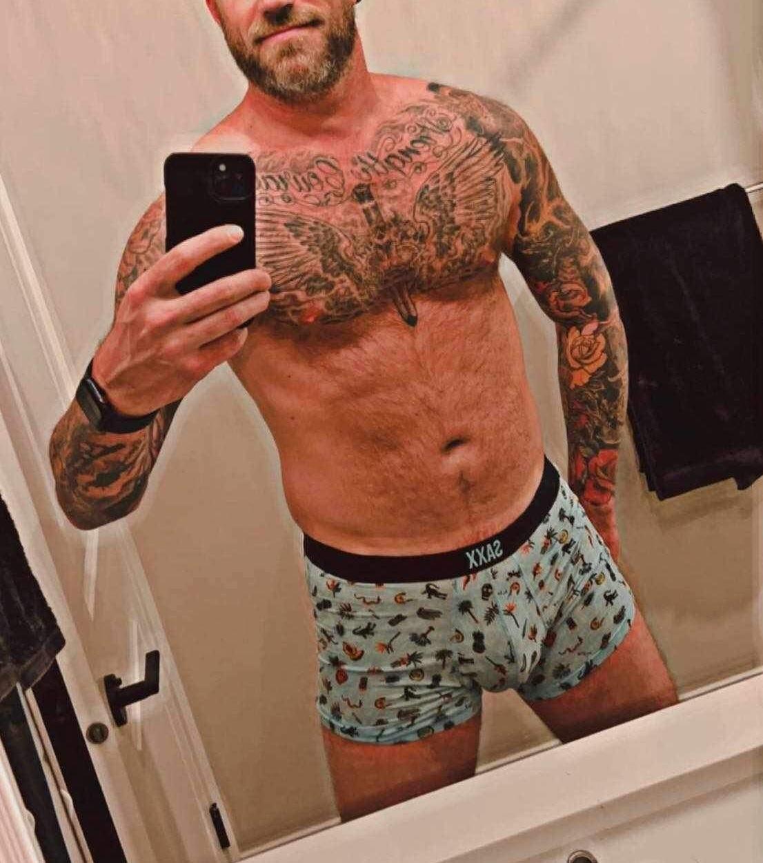 JohnQbc from Canada