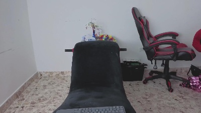 Ken_LatinBoy18 from Colombia
