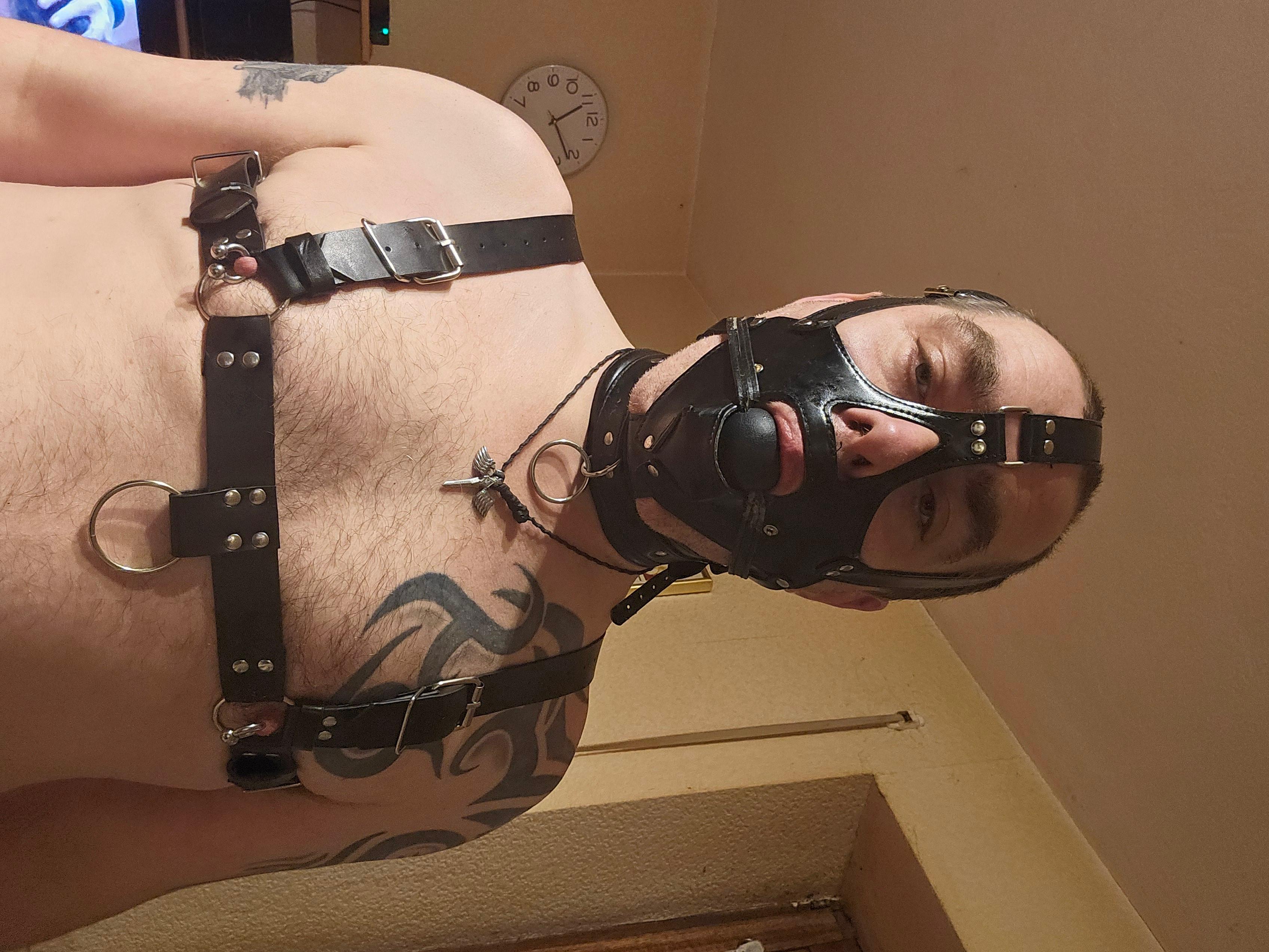 Locked_slave44 from Germany