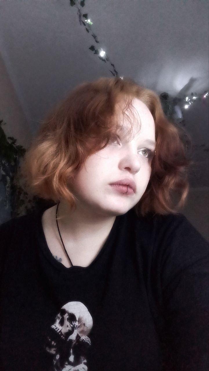 Looly_Rise Profile Image