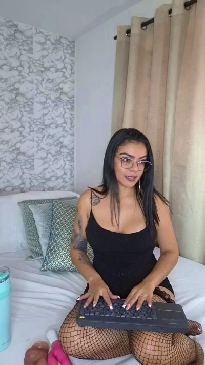 Miia_Monroe from United States