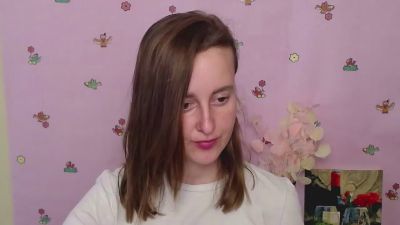Nikolleta__ from United States