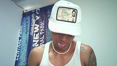 bryan1839 from Colombia