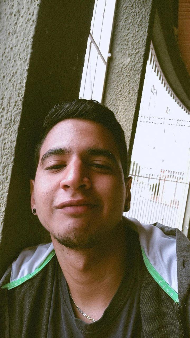 elpepe87 from Venezuela