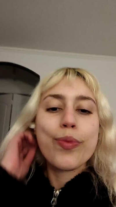 emi_laura from Chile
