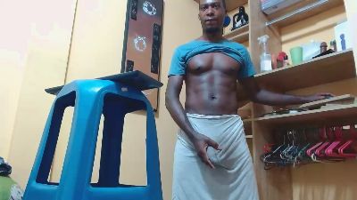 kurtbigcock69 from Colombia