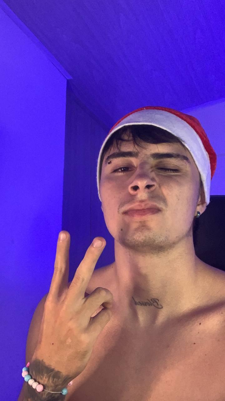nico_adams1 from Colombia