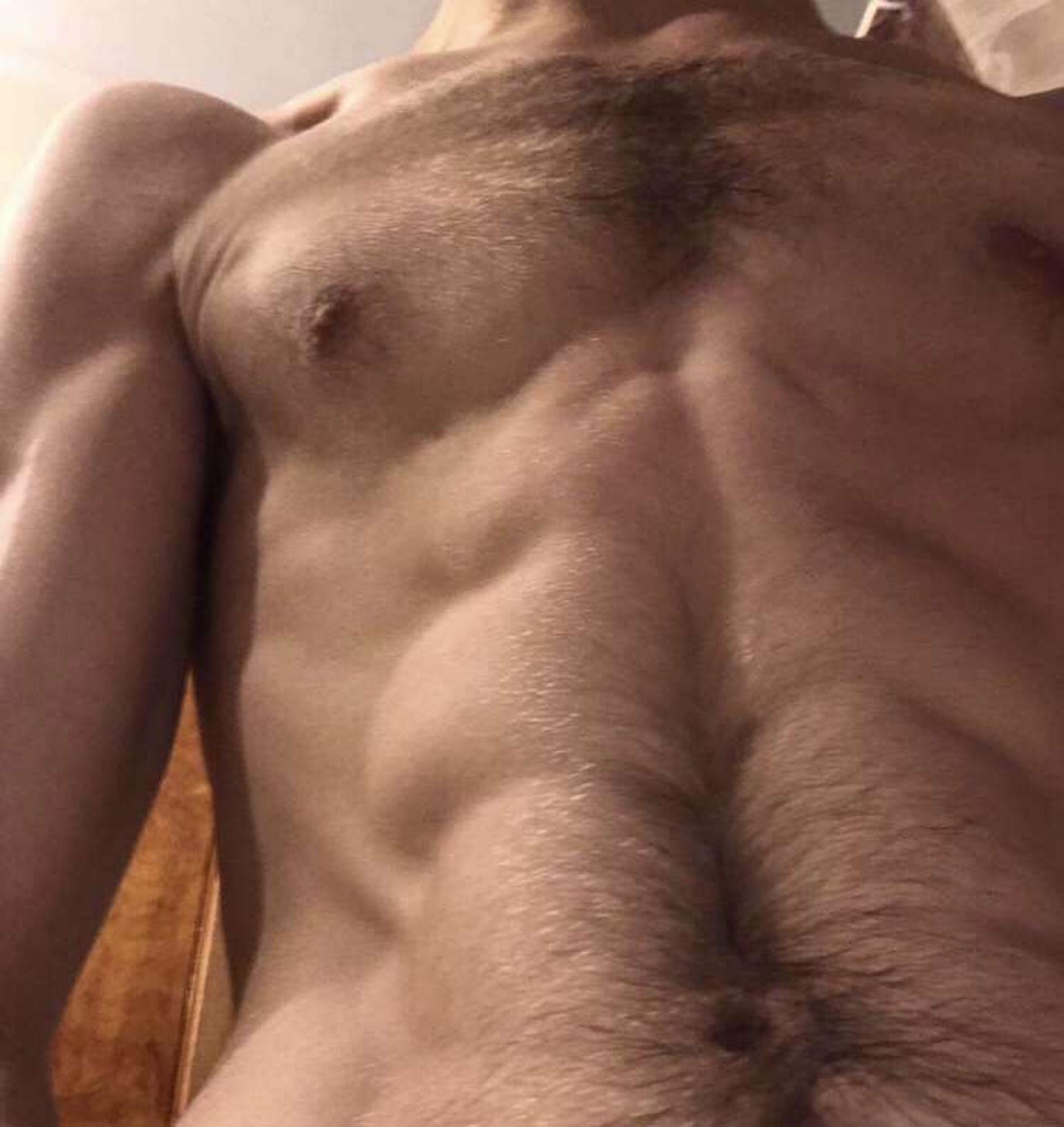 sexyassboner from Canada